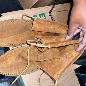 Minnetonka moccasin boots